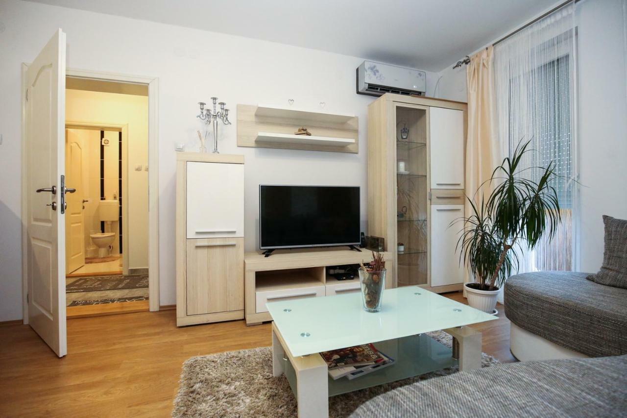 Welcome Apartman Subotica Exterior photo